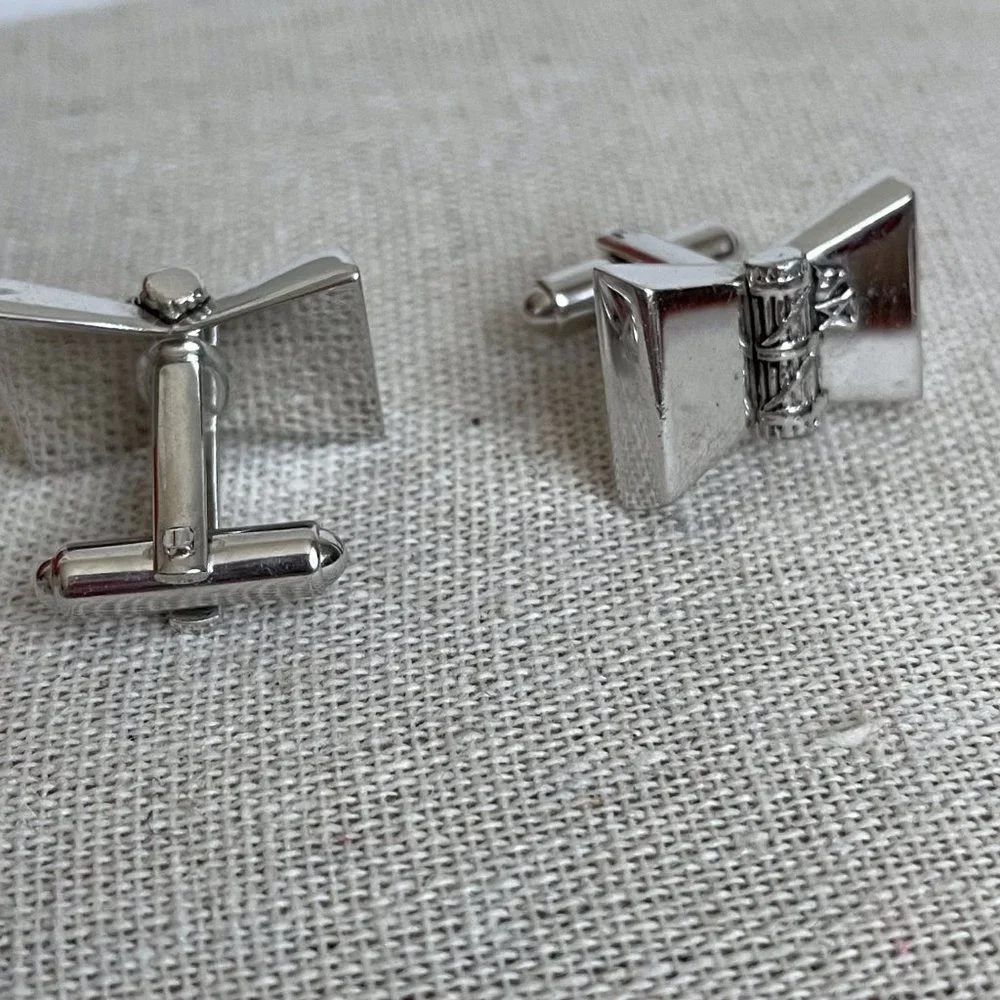 Vintage Hickok Silver Tone Cuff Links Pair